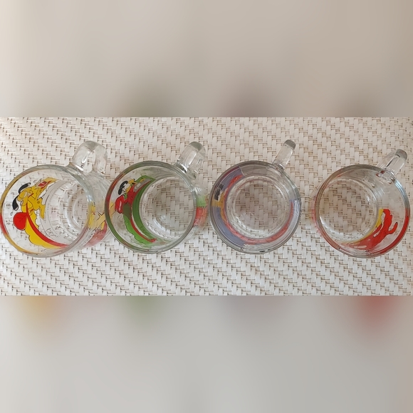 Set of 4 Vintage McDonald's Garfield Glass Mugs - Picture 3 of 3